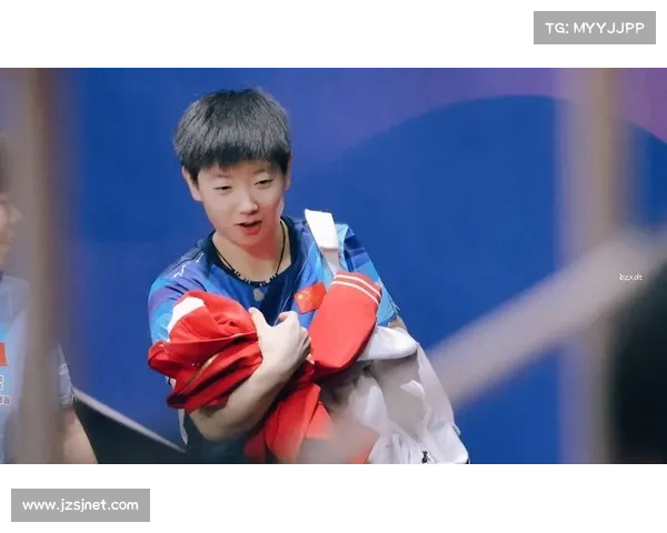 王楚钦感叹体力透支孙颖莎偷笑见证其拼搏瞬间